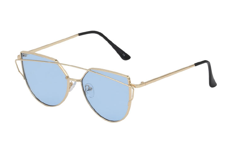 Solbrille i cateye design med lyseblå linser - Design nr. 3427