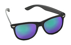 Wayfarer solbrille i sort med grønligt multiglas
