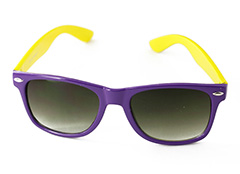 wayfarer solbrille i lilla med gule stænger