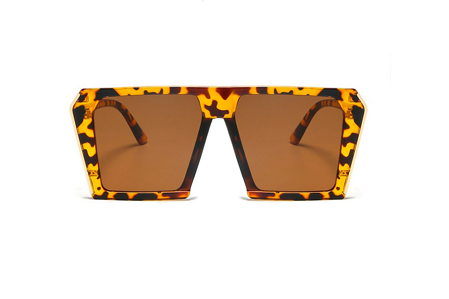 Stor solbrille i kantet design. Skildpadde / leopard brun med fede guld detaljer