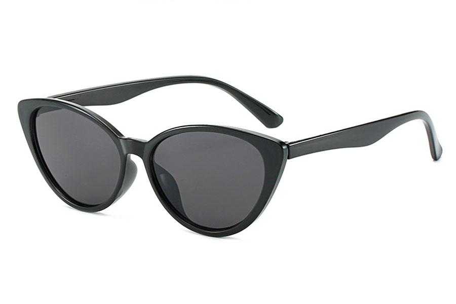 Cateye solbrille i blank sort stel