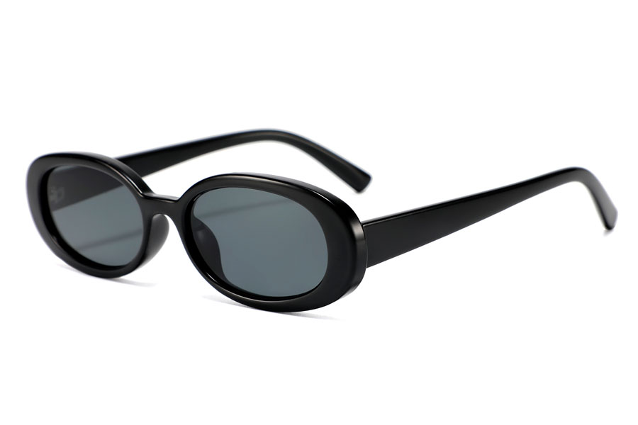 Retroinspireret oval solbrille i blank sort