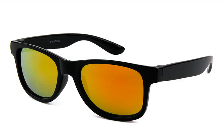Solbrille til BØRN i sort. UV400 - Design nr. 3484