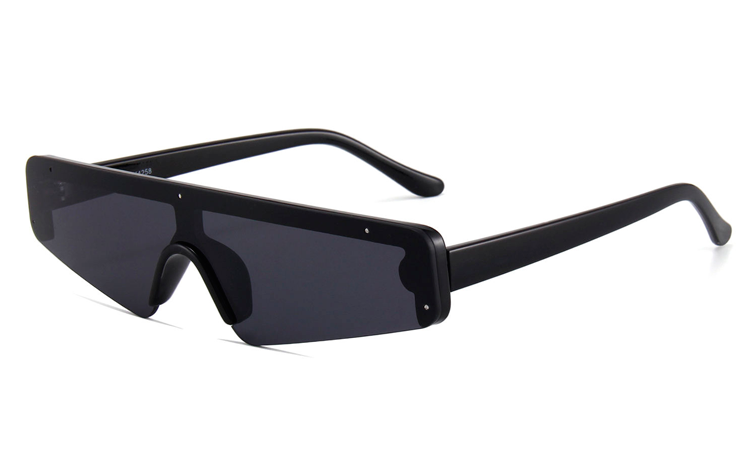 Fræk smal solbrille i kantet design i blank sort - Design nr. 4475