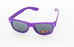 BØRNE solbrille i lilla wayfarer look - Design nr. 1081