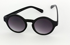 Lækker rund kvinde solbrille i mat sort - Design nr. 1108