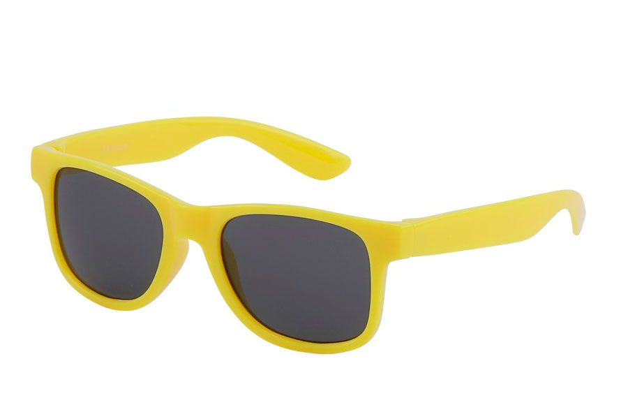 BØRNE solbrille i gult enkelt design - Design nr. 3821